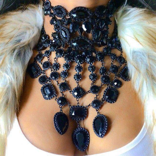 Well Crafted Jet Stone Necklace