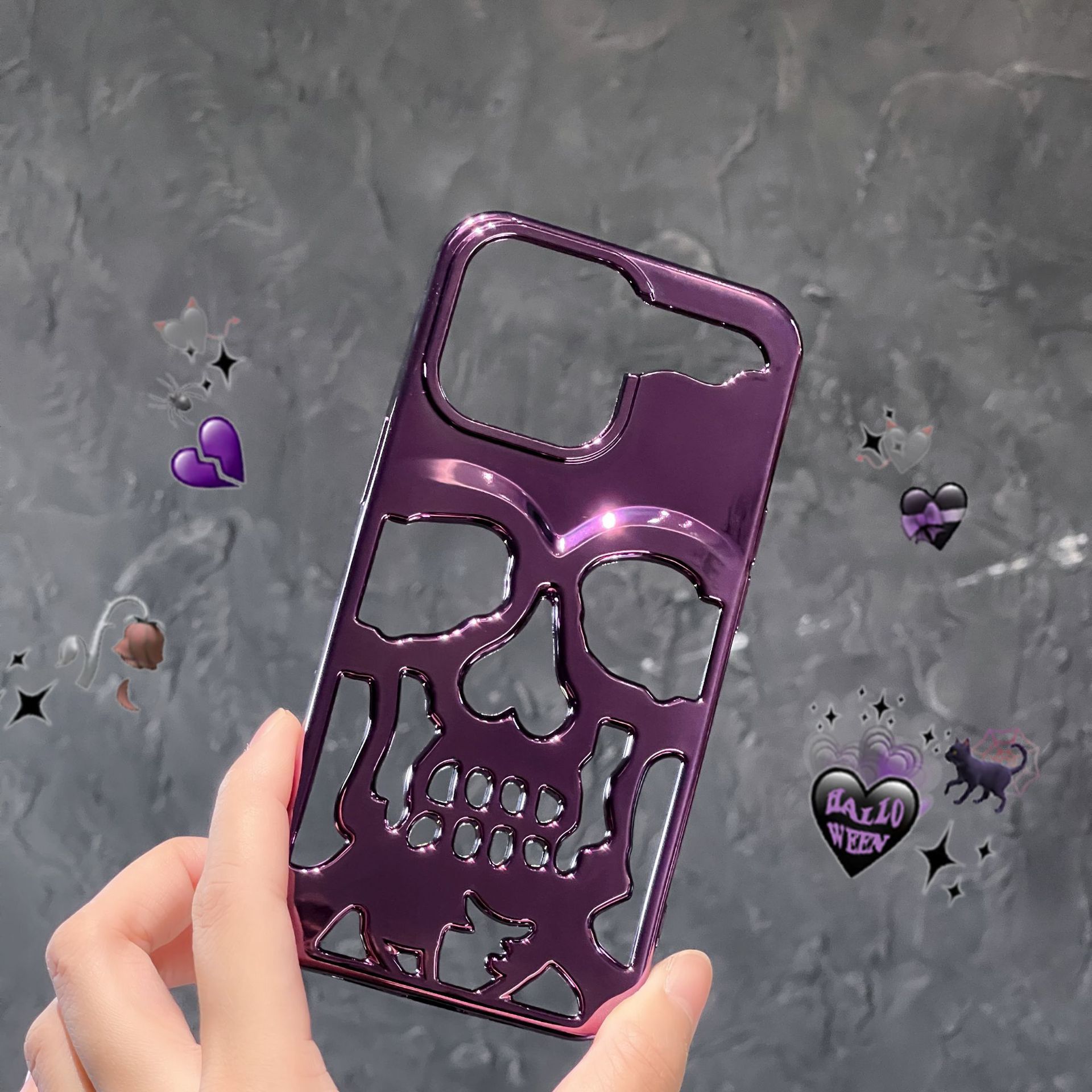 Stylish 3D skull phone case in purple, designed for unique mobile protection