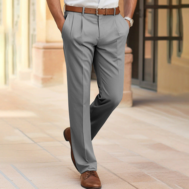 Gray men's casual trousers with a tailored fit, perfect for versatile everyday wear