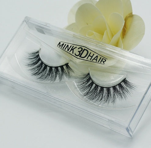 Mink 3D Hair Long-Lasting Faux Lashes in Clear Case for Dramatic Eye Looks