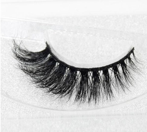 Youbuyforme long-lasting faux lashes featuring a voluminous design for glamorous eyes