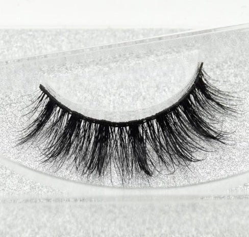 Youbuyforme long-lasting faux lashes with voluminous design for dramatic eye looks