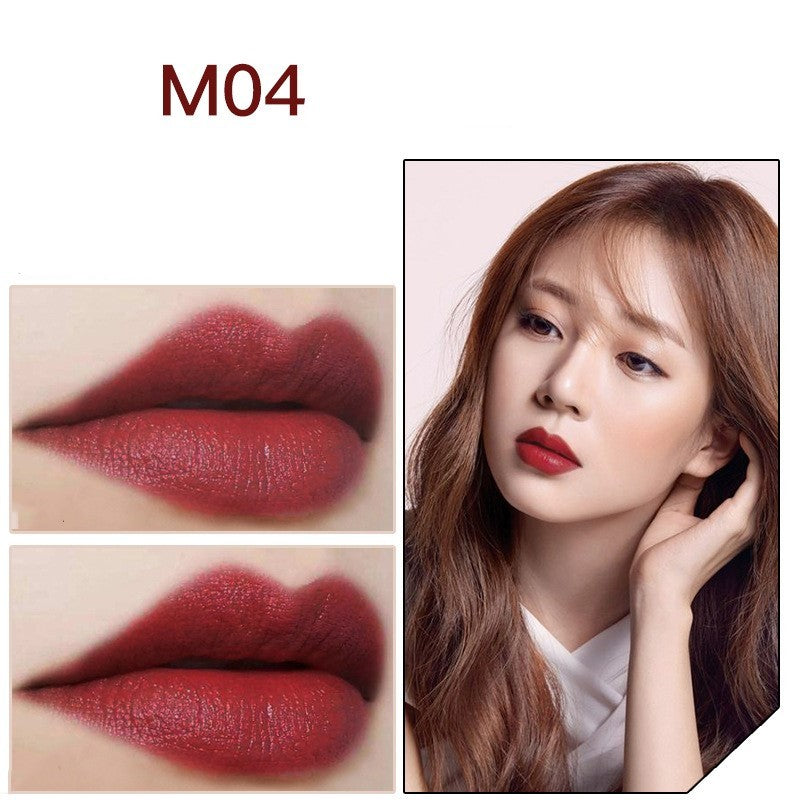 M04 long-lasting waterproof lipstick swatches on lips with a model showcasing the shade