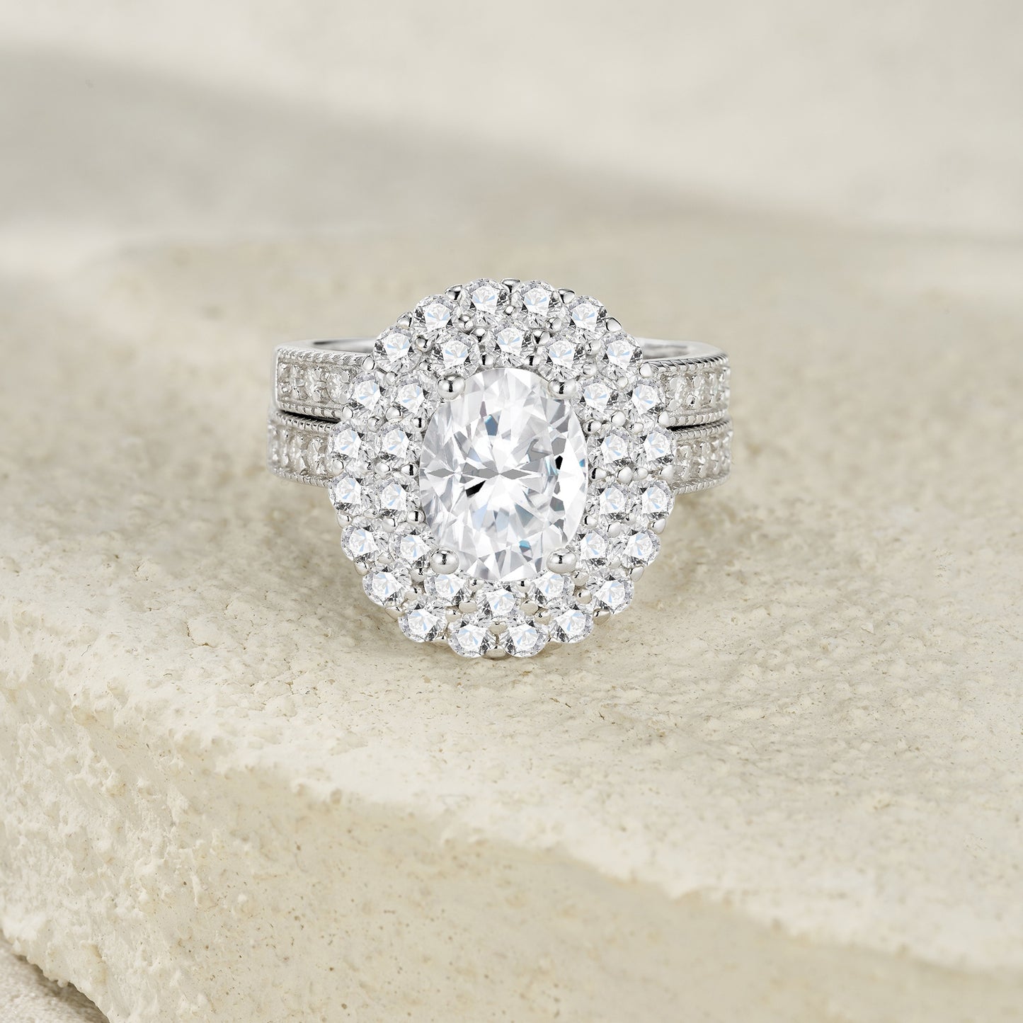 Engraved With Top-quality Moissanite, Exquisite S925 Silver Ring with Electroplated Platinum.
